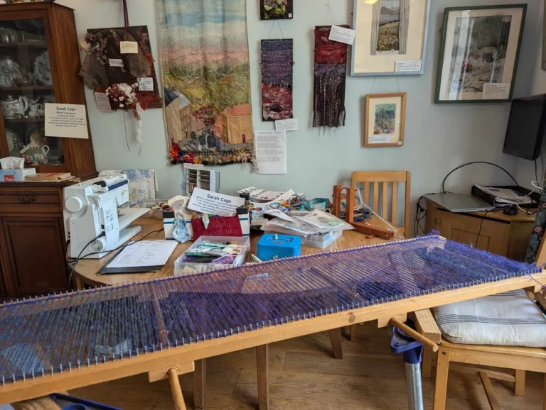 demonstrations of weaving and machine embroidery 768x578